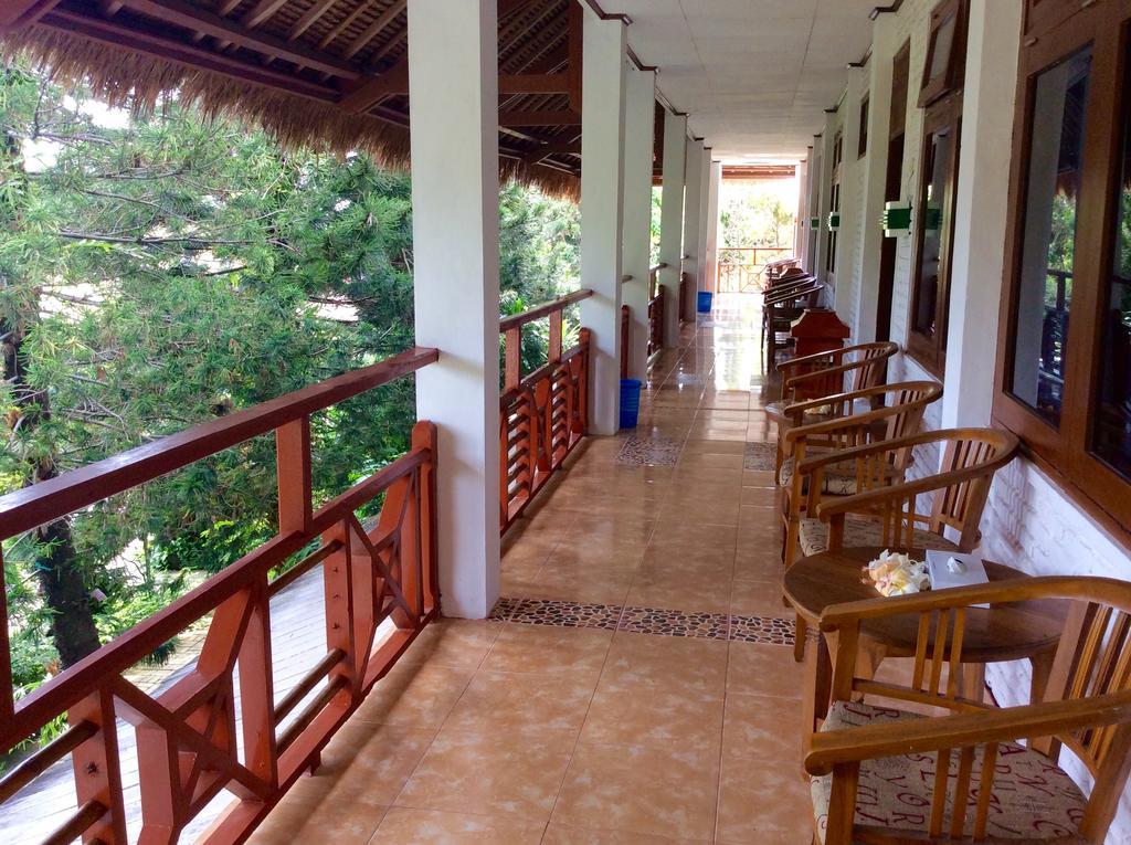 Pasific Beach Cottages Mangsit Esterno foto